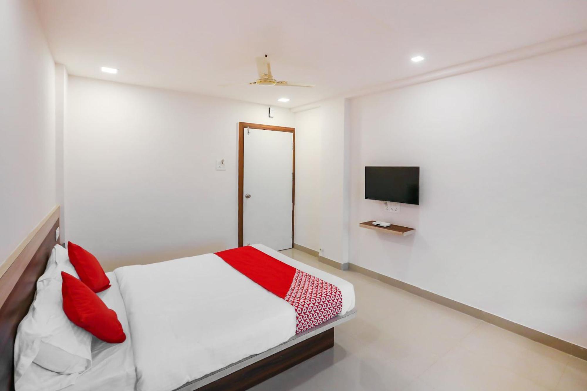 Hotel O Pingara Executive Phursungi Экстерьер фото