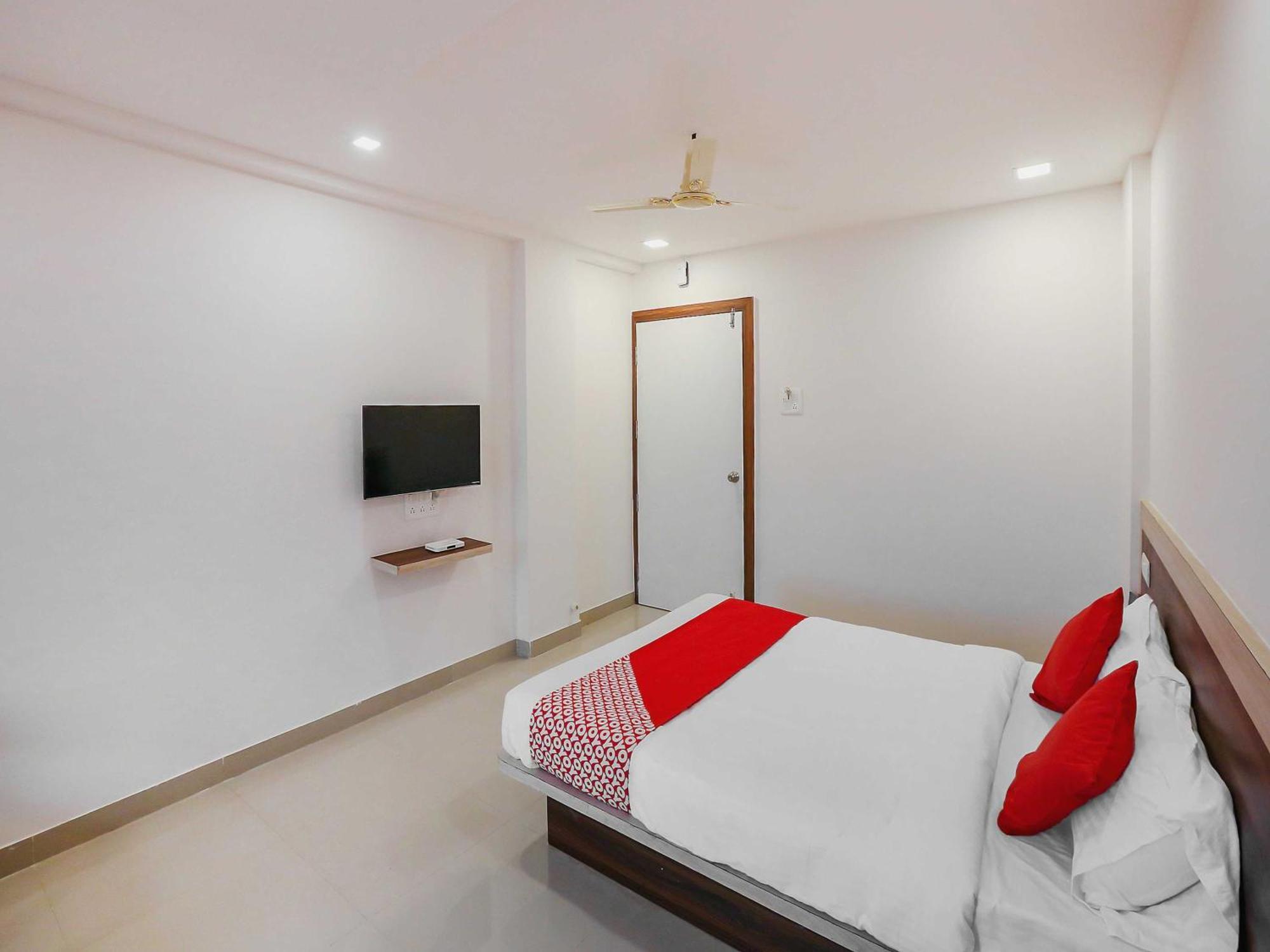 Hotel O Pingara Executive Phursungi Экстерьер фото